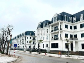 Chủ nhà cần bán gấp liền kề mặt vườn hoa Jade Square thẳng trục 17.5m đi vào, giá 2x tỷ